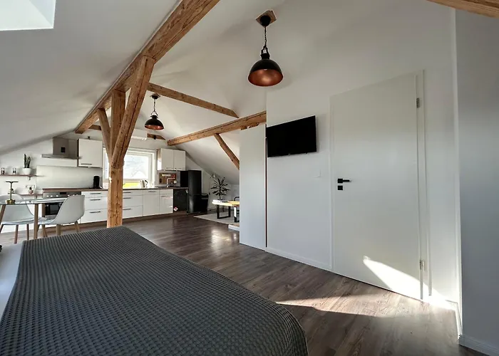 Schoenes Mit Seeblick *